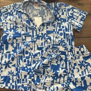 Show Me Your Mumu Blue and White Patterned Shirt and Shorts Set M